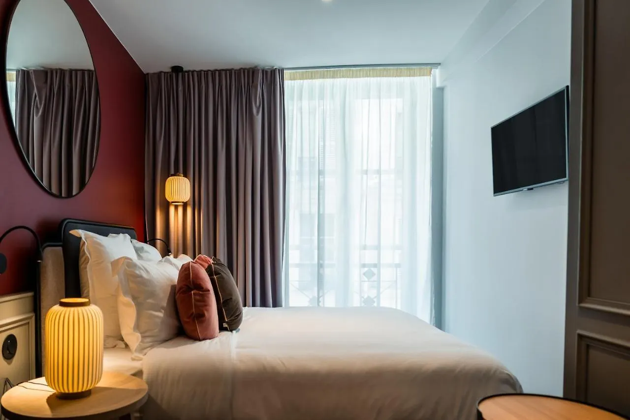 Hotel Pavillon Louvre Rivoli à Paris 3*,