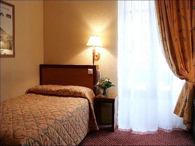 Hotel Pavillon Louvre Rivoli à Paris 3*,  France